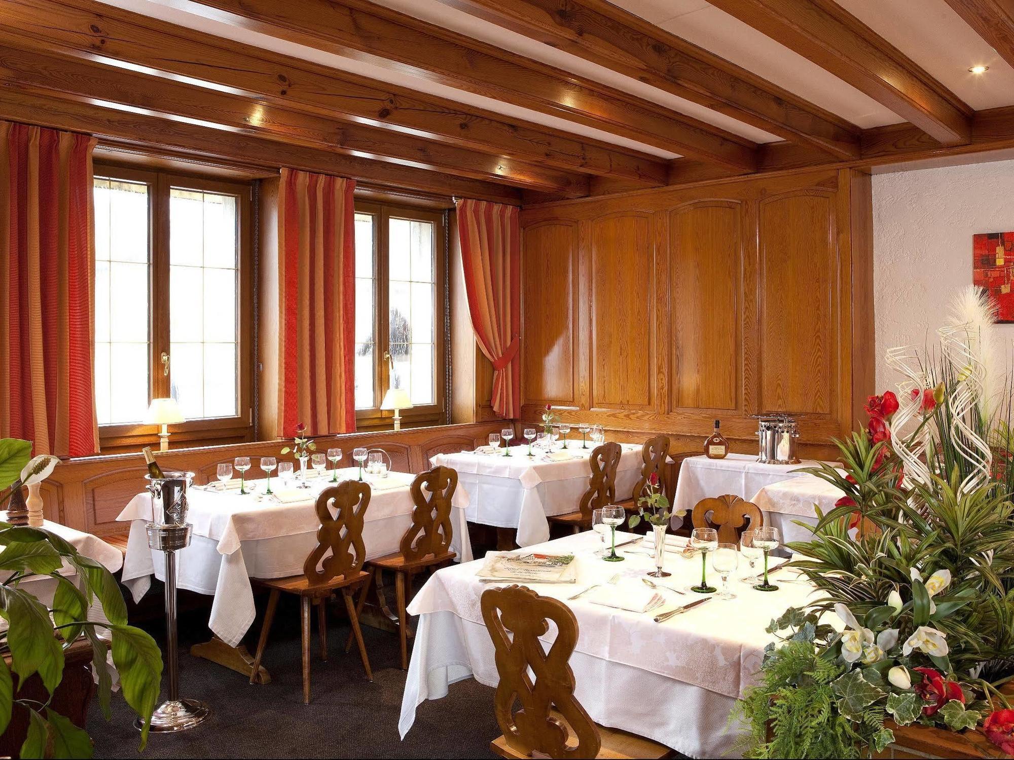 Logis Hotel-Restaurant De La Poste Urmatt エクステリア 写真